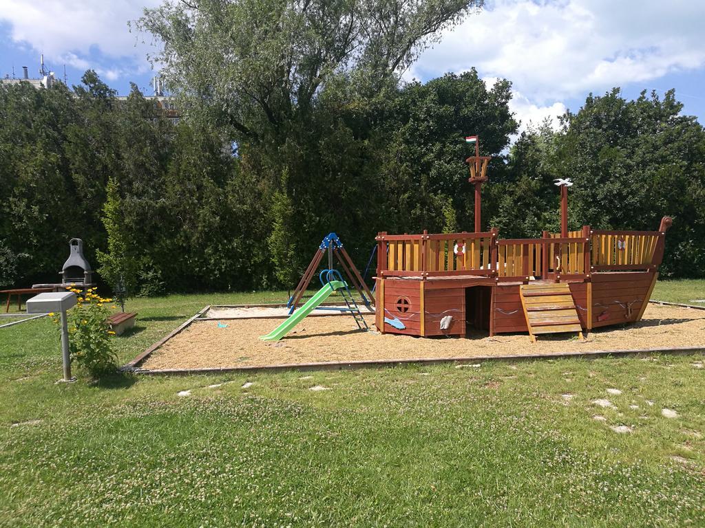Hanga Apartman Siófok Zewnętrze zdjęcie